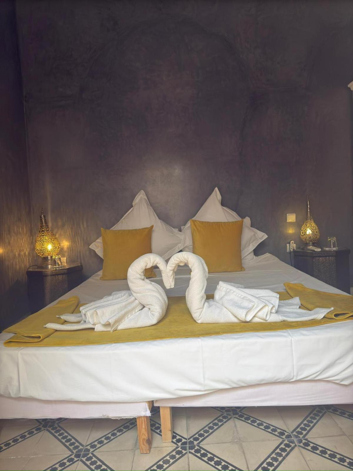 Deluxe Double Room,1698256833:JPEG